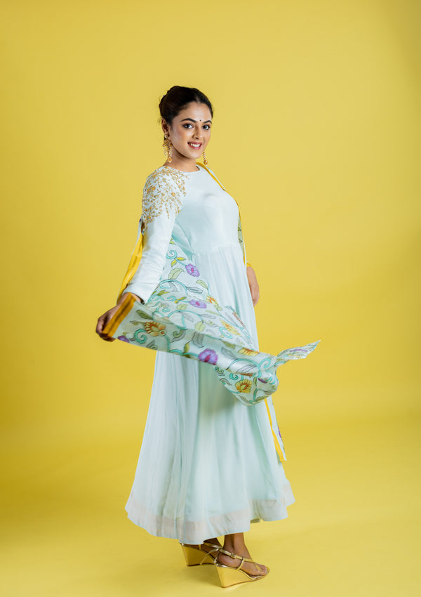 Pure crepe silk hand embroidered anarkali cubbed with pure silk kalamkari dupatta, which has got the katha work highlight all across